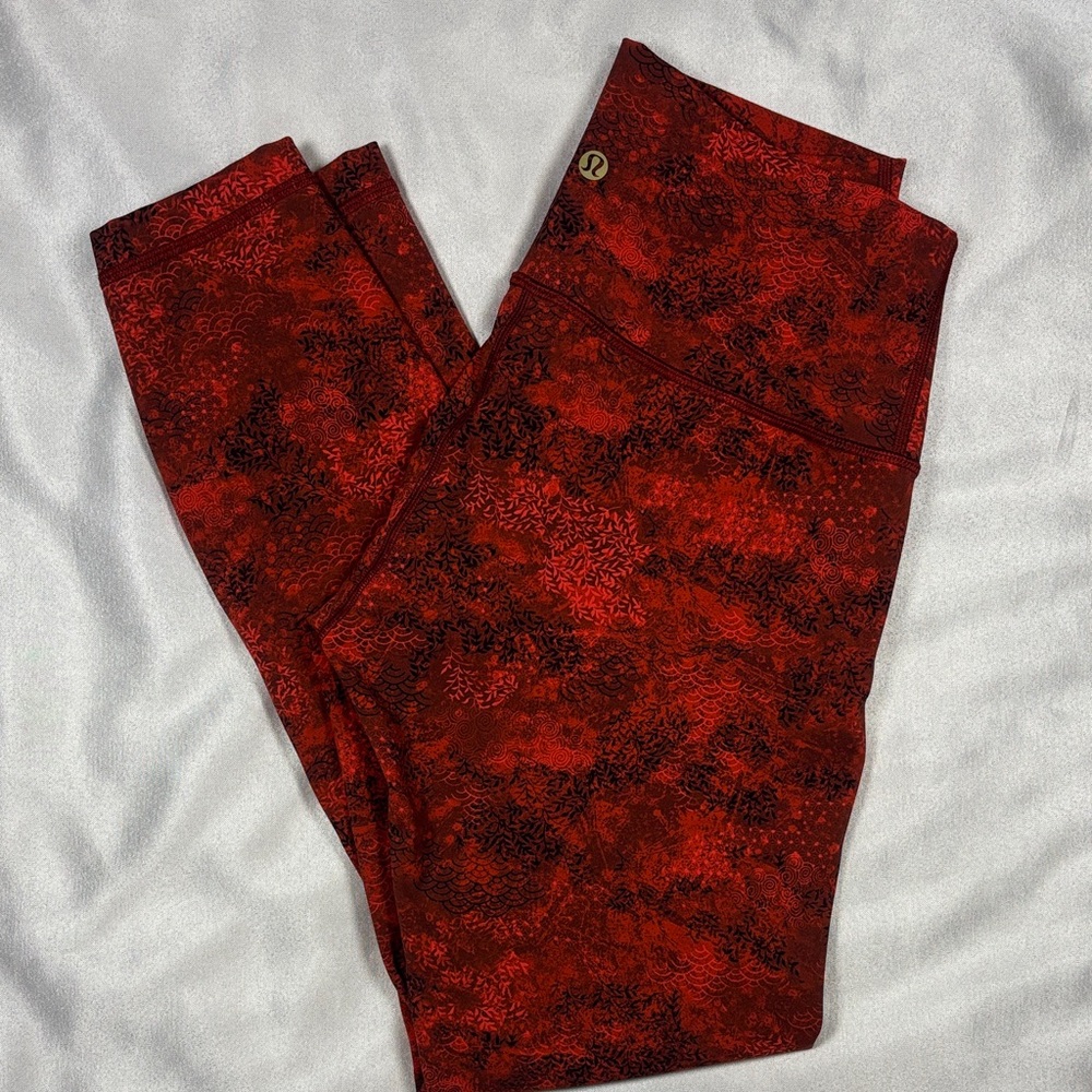 Lululemon Align Red/Black  Patterned Leggings Size 8 ❤️🖤